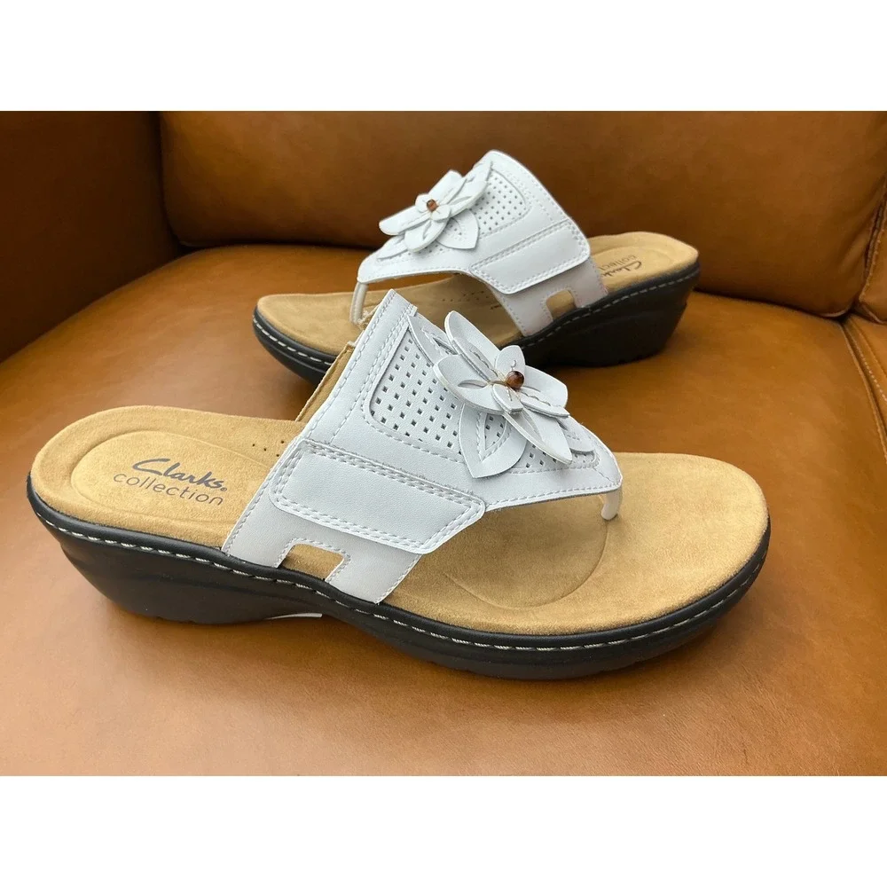 Clarks Merliah Kyla Sandal Womens 7.5W White Floral Wedge Thong 26187089